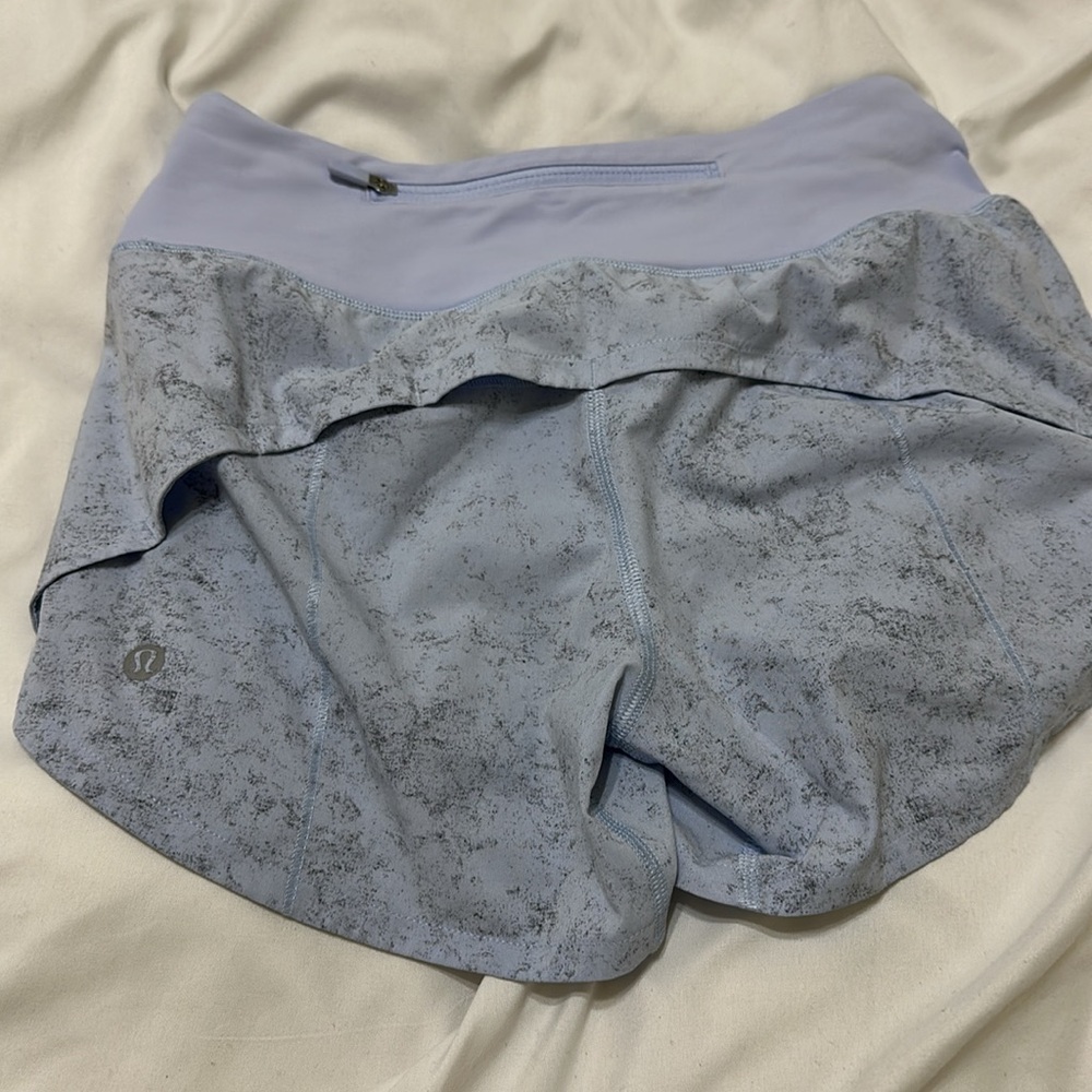 Lululemon Speed Up Mid-Rise Lined Short 4" size 2 - Picture 5 of 5